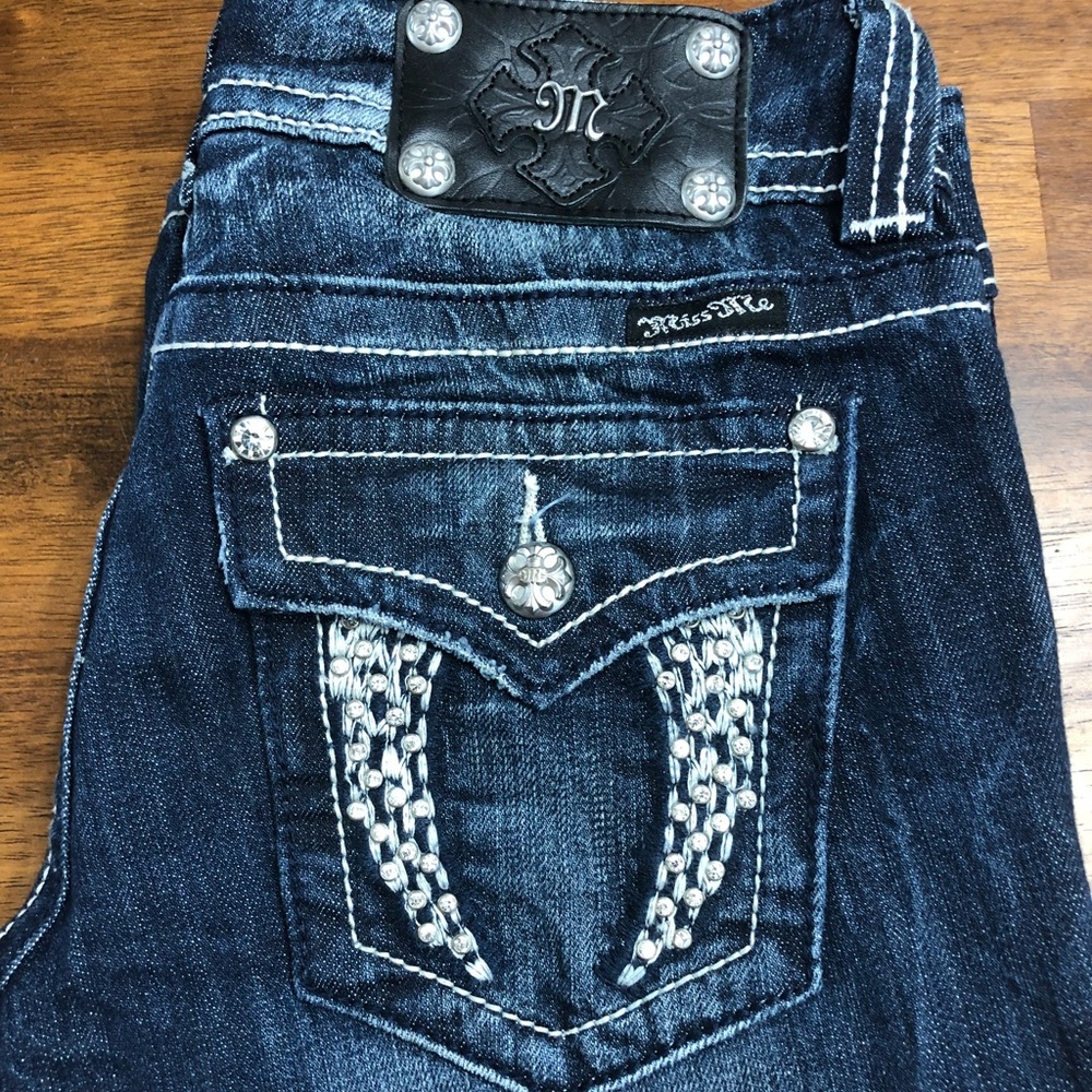 Pre loved Miss Me Capri Jeans!